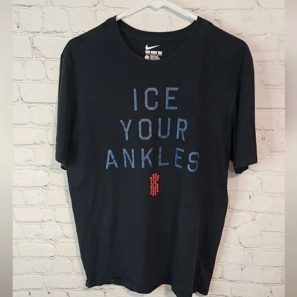 Men's Nike Dri-Fit shirt, size large